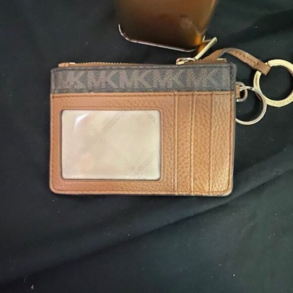 Michael Kors Jet Set Studded Coin wallet - Picture 5 of 7